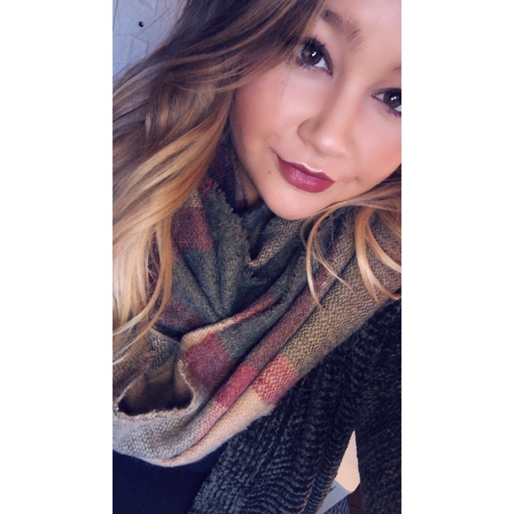 Meet your Posher, Lindsay - Picture 1 of 1